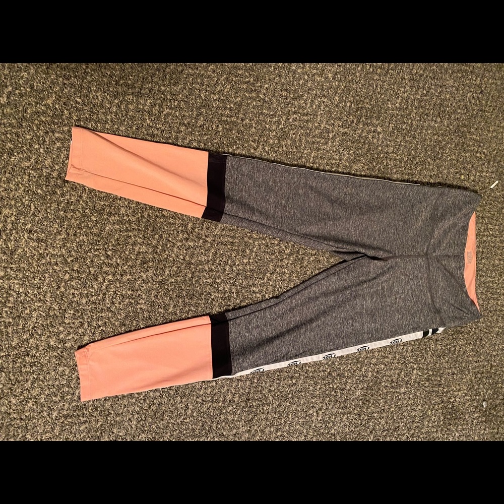 Detailed leggings